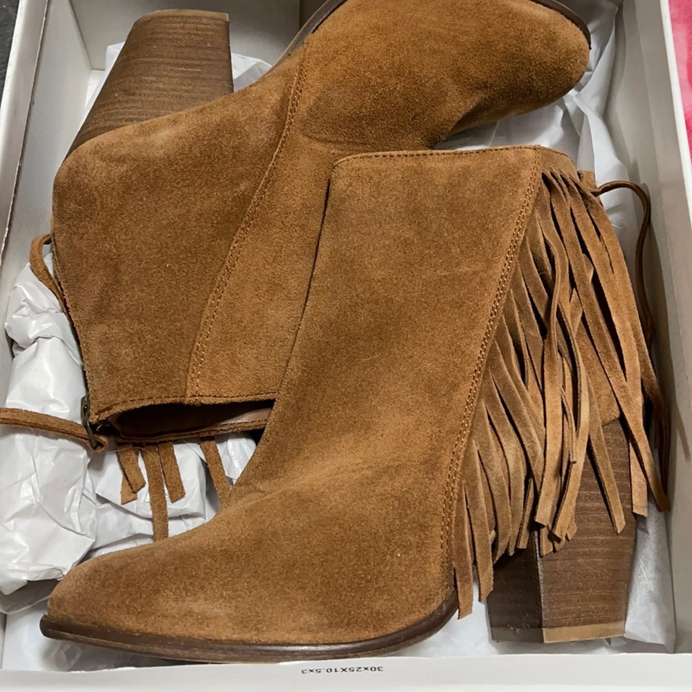 Steve Madden Compass Booties